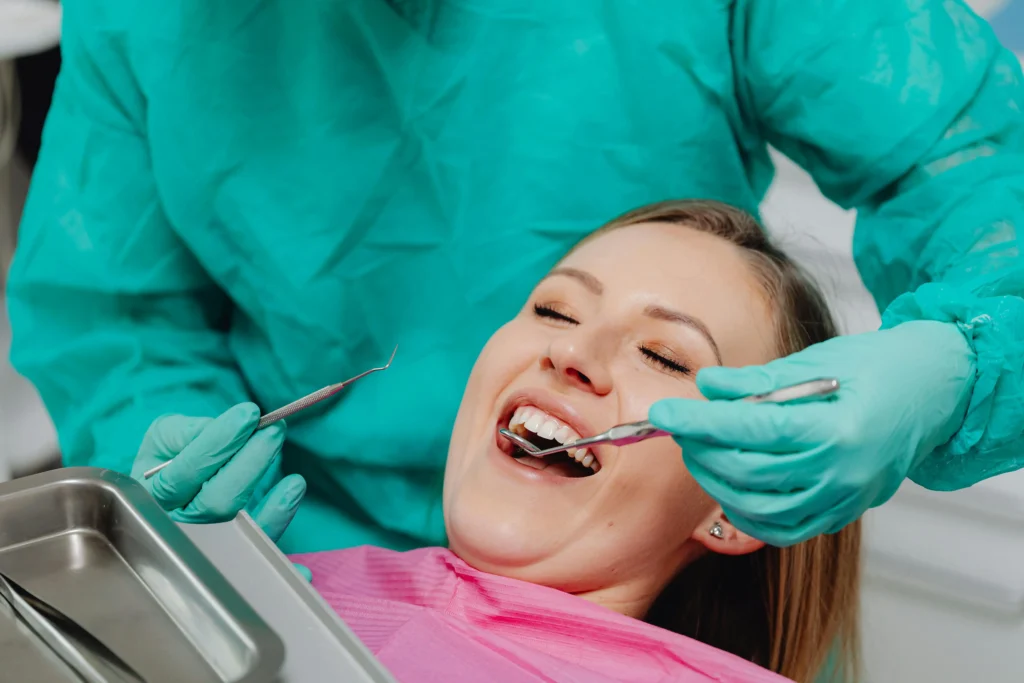 Keep Your Smile Strong: Embrace Endodontics For A Healthier Life 1 pexels karolina grabowska 6627533 min Endodontics