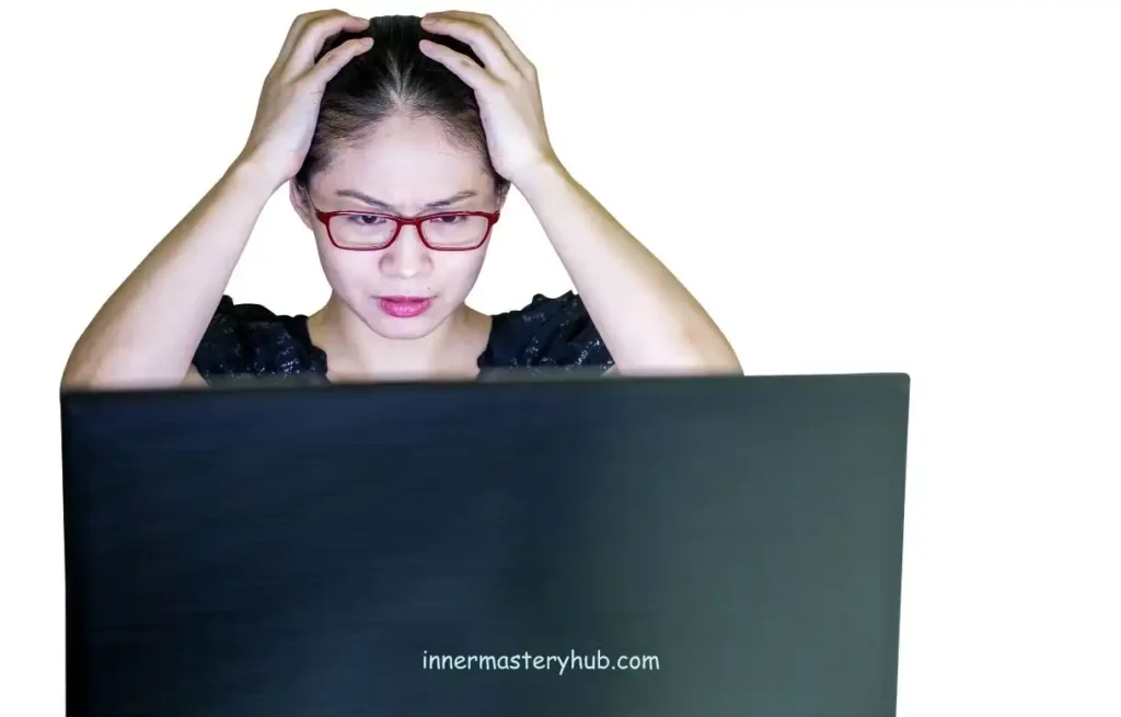 18 Behaviours Show You're Confusing Comfort With Contentment 2 You're Confusing Comfort With Contentment